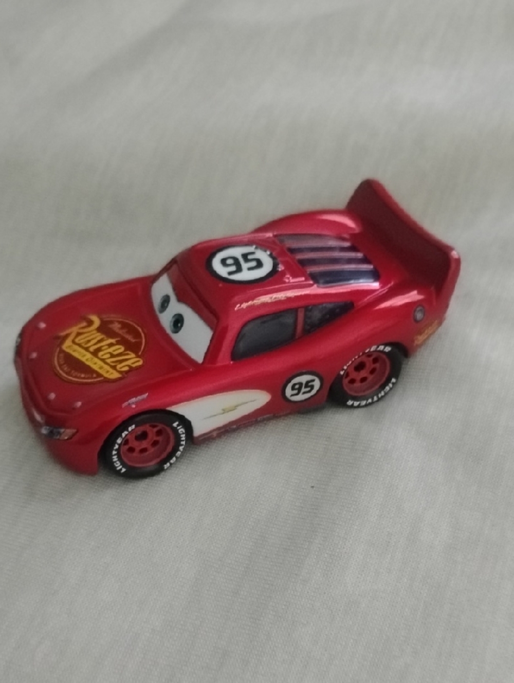 Radiator Springs Lightning McQueen– Pixar Cars